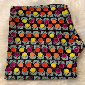 New! Women’s Lularoe tulip 🌷 leggings TC